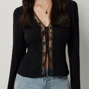 Black Lace Front Adjustable Blouse
